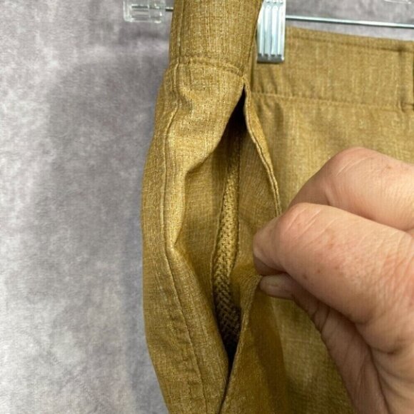 SwissTech Shorts Mens 30 Brown Lightweight Hiking Casual Summer Perforated Cool - Picture 4 of 13